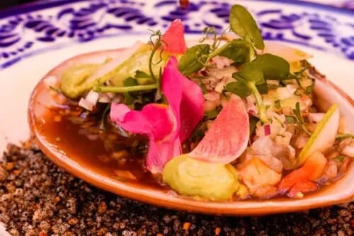 los tres gallos cabo